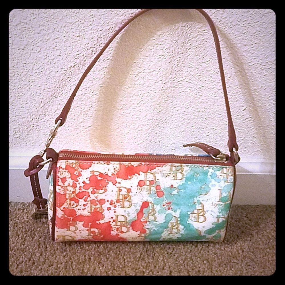 Dooney & Bourke Small Barrell Purse- Brand New